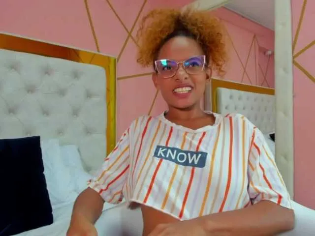 Live sex webcam photo for Canela-Veil #271939599