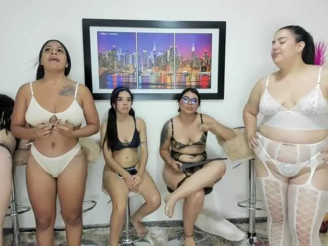 Live sex webcam photo for Canelasquirtxxx #291336153