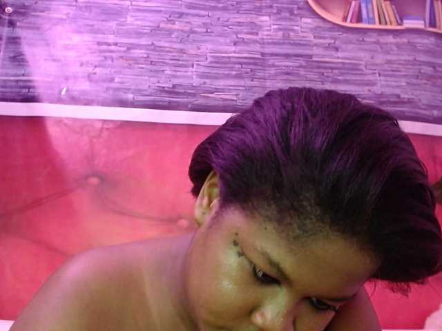 Live sex webcam photo for CannelleX #290283299