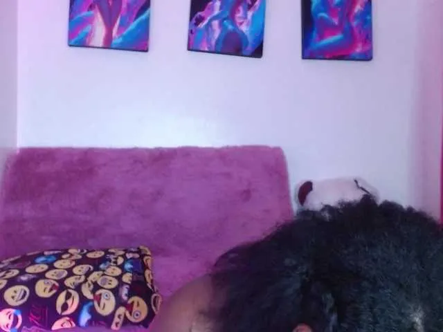 Live sex webcam photo for CannelleX #290396658