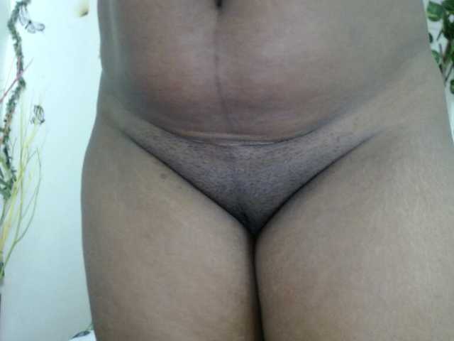 Live sex webcam photo for CannelleX #290665415