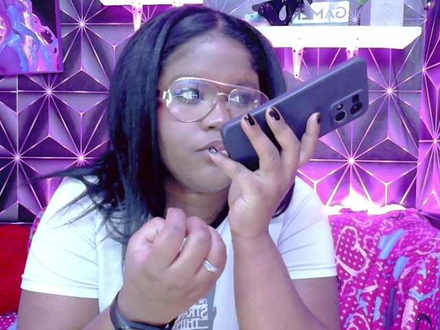 Live sex webcam photo for CannelleX #291951358