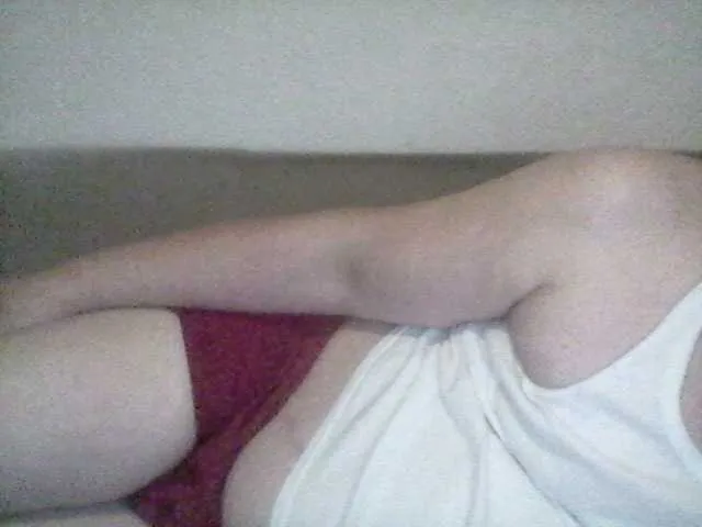 Live sex webcam photo for Cantero14 #292225855