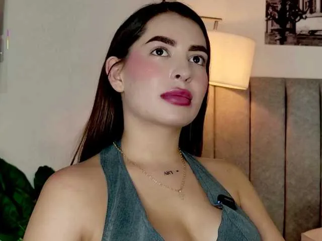 Live sex webcam photo for Caralella #293545317