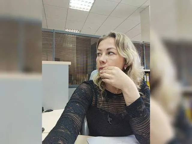 Live sex webcam photo for Caramella-mou #273500094