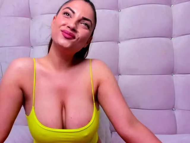 Live sex webcam photo for CarlaKato #273690670