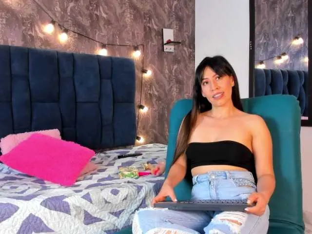 Live sex webcam photo for carlaperez #272085585