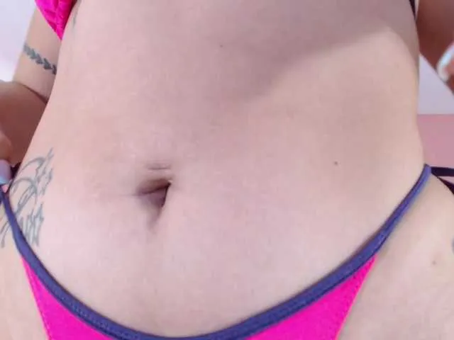 Live sex webcam photo for CarlaPietro #277749099