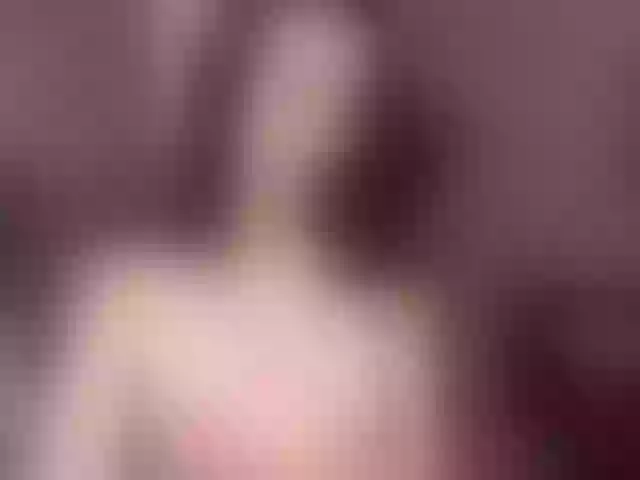 Live sex webcam photo for CarlaReys #277441416