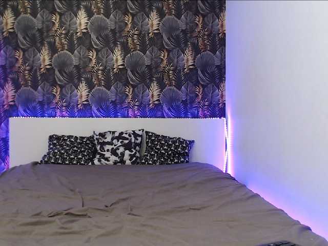 Live sex webcam photo for CarlaStaceeFun #276954294