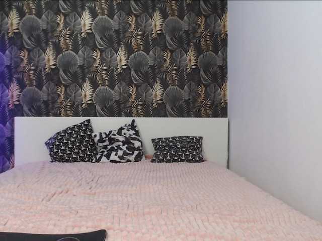 Live sex webcam photo for CarlaStaceeFun #277474307