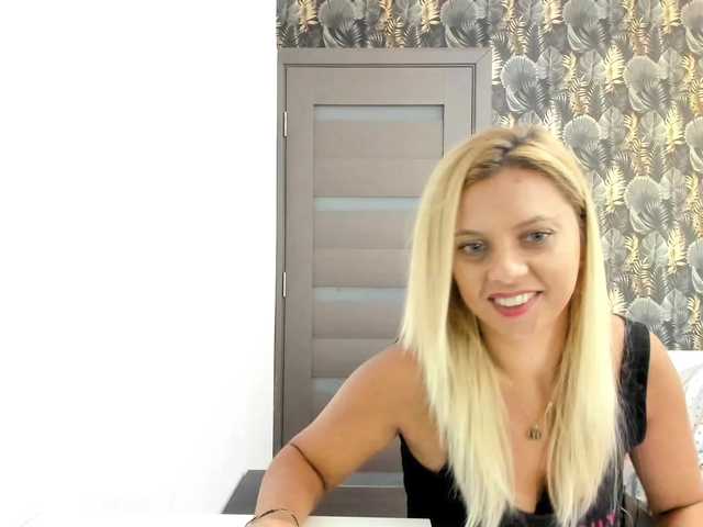 Live sex webcam photo for CarlaStaceeFun #291738334