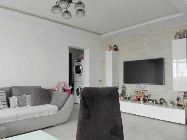 Live sex webcam photo for CarlaStaceeFun #291945759