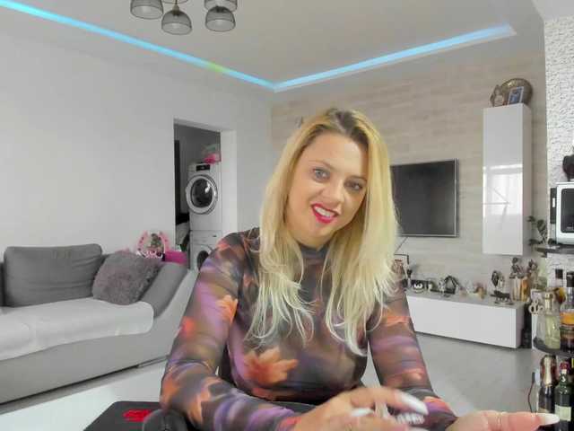 Live sex webcam photo for CarlaStaceeFun #291965284