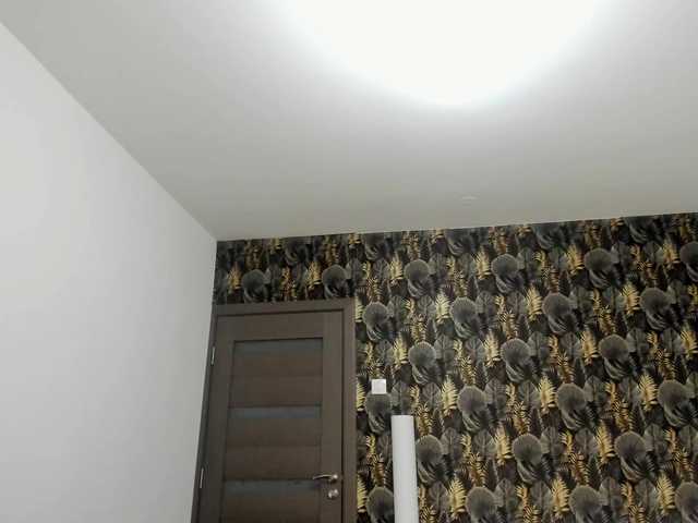 Live sex webcam photo for CarlaStaceeFun #292154786