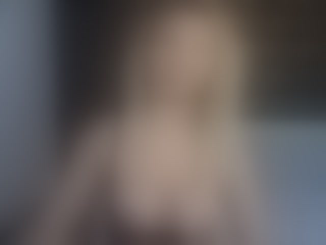 Live sex webcam photo for CarlaStaceeFun #294094292