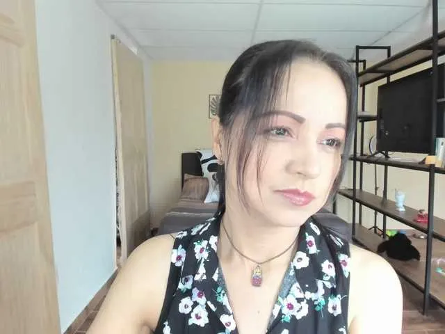 Live sex webcam photo for Carlin1511 #291400874