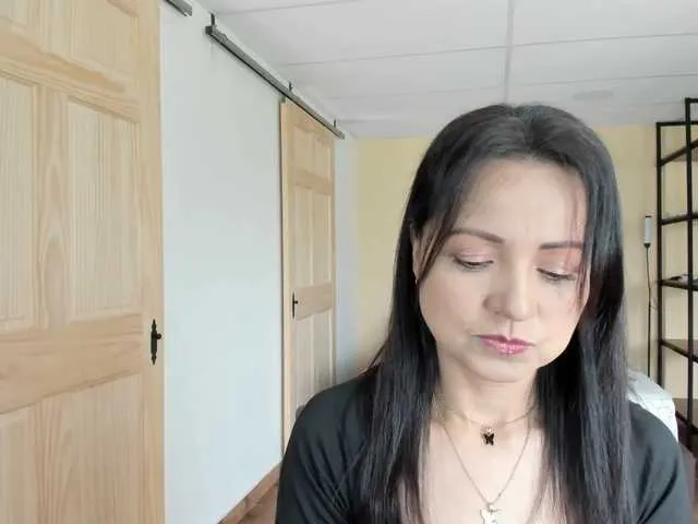 Live sex webcam photo for Carlin1511 #291682602