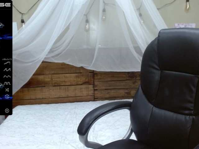 Live sex webcam photo for CarlotaWee #274565060