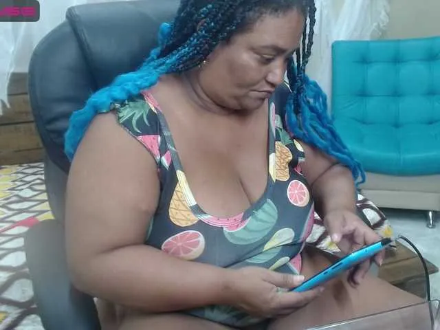 Live sex webcam photo for CarlotaWee #275678823