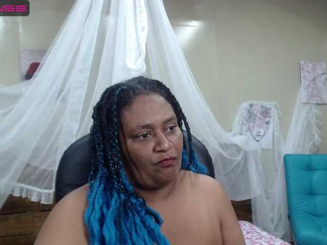 Live sex webcam photo for CarlotaWee #275750796