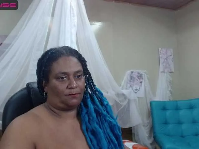 Live sex webcam photo for CarlotaWee #275961902