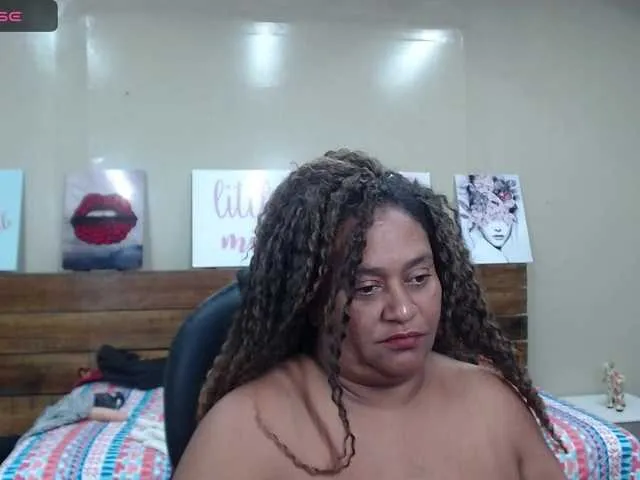 Live sex webcam photo for CarlotaWee #276239282