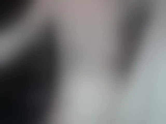Live sex webcam photo for CarluyMessy #293382073