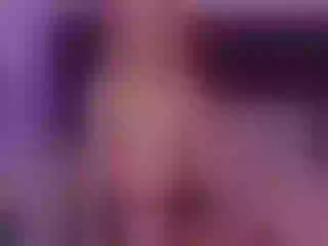 Live sex webcam photo for CarlyHills #275594329