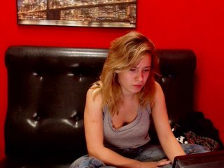 Live sex webcam photo for CarlyMay #130903255