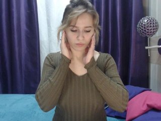 Live sex webcam photo for CarlyMay #131559358