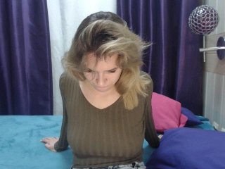 Live sex webcam photo for CarlyMay #131576305