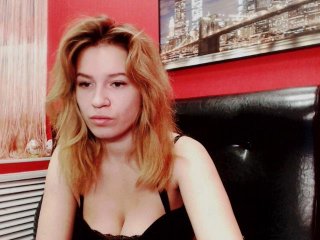 Live sex webcam photo for CarlyMay #133882448