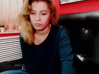 Live sex webcam photo for CarlyMay #134105946