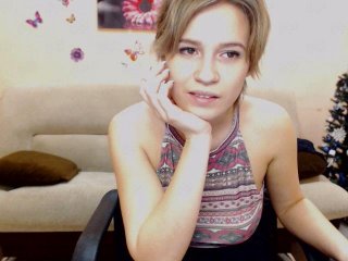 Live sex webcam photo for CarlyMay #137589742