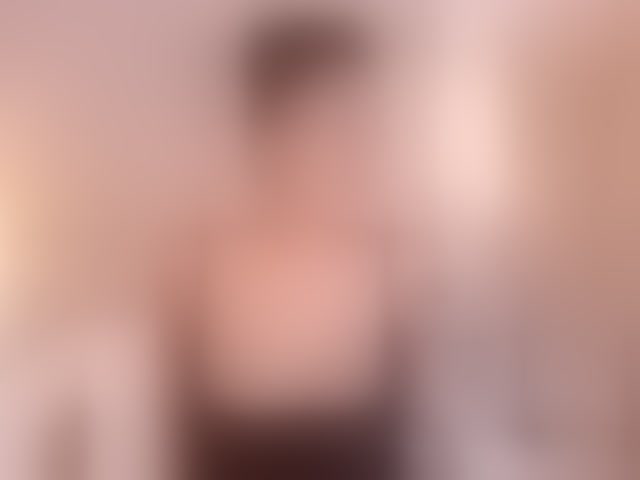 Live sex webcam photo for CarlyMonroee #294229857