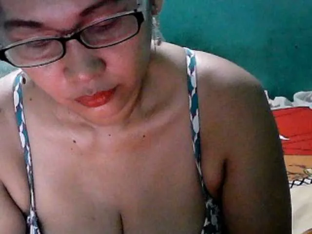 Live sex webcam photo for Carmela4u #275720997