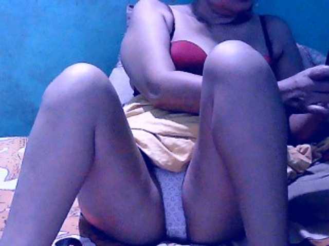 Live sex webcam photo for Carmela4u #275804510