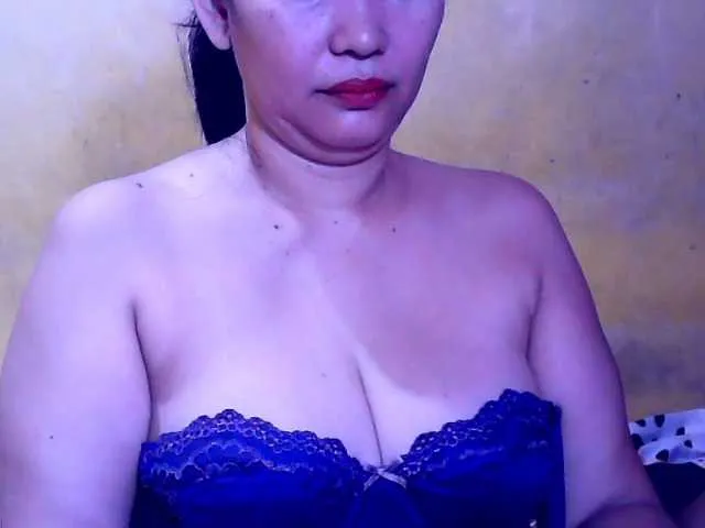 Live sex webcam photo for Carmela4u #292379302