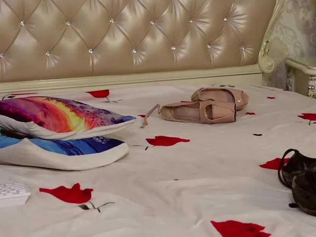 Live sex webcam photo for CarmellaAngel #291119681