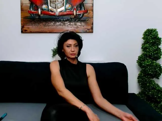 Live sex webcam photo for Carmen4u #292037746