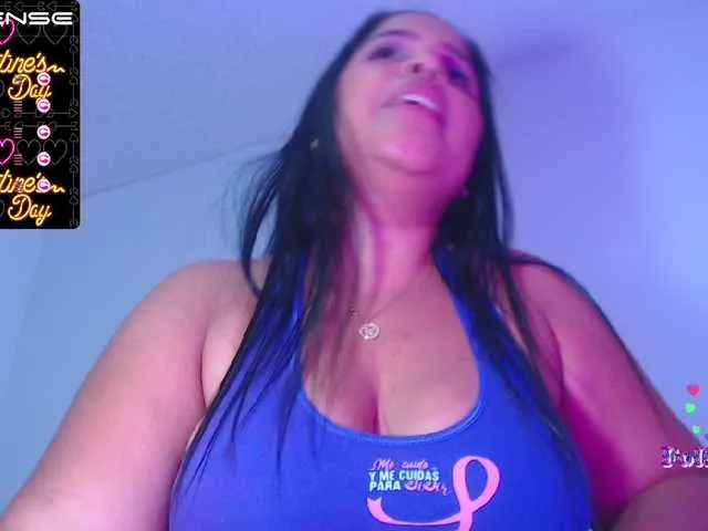 Live sex webcam photo for Caro-x #272393535