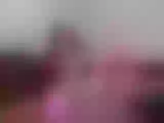 Live sex webcam photo for CaroPervers #184900660
