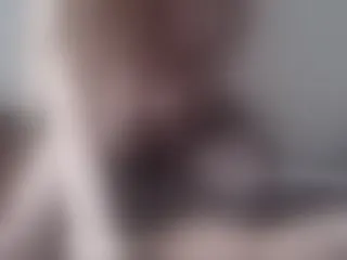 Live sex webcam photo for CaroPervers #186060471