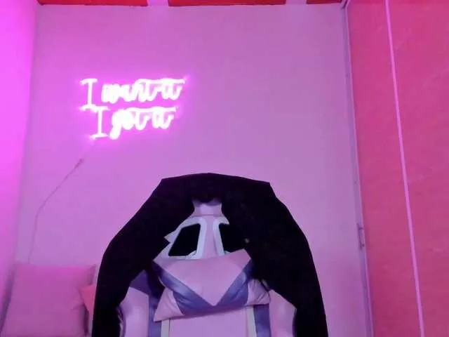 Live sex webcam photo for CarolSweet #290879408