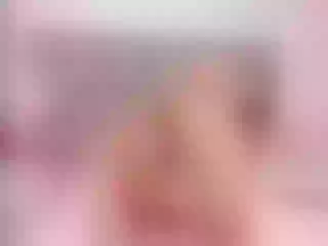 Live sex webcam photo for CarolaSallow #273194157
