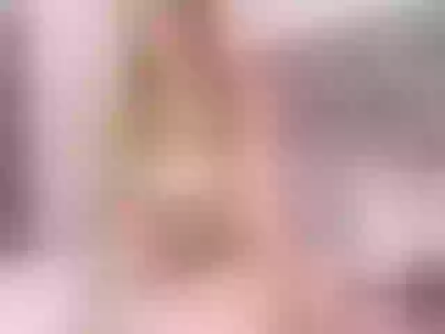 Live sex webcam photo for CarolaSallow #273462540