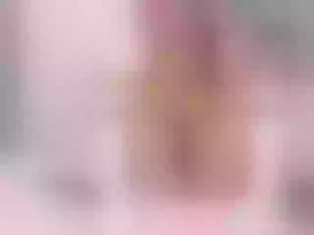 Live sex webcam photo for CarolaSallow #273575647