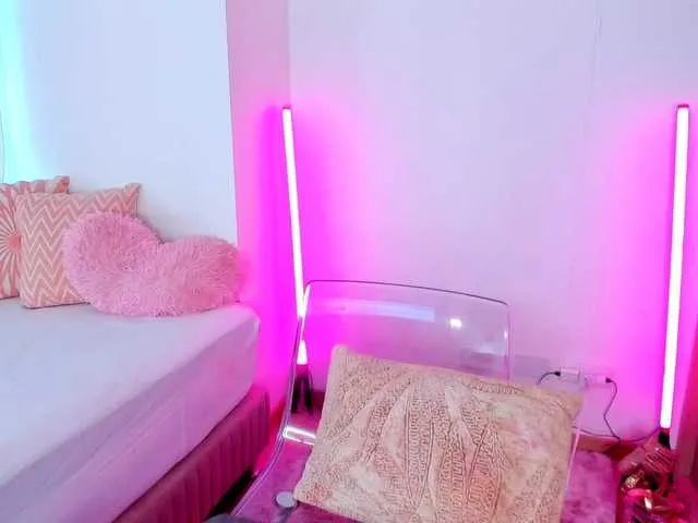 Live sex webcam photo for Carolalen #291909278