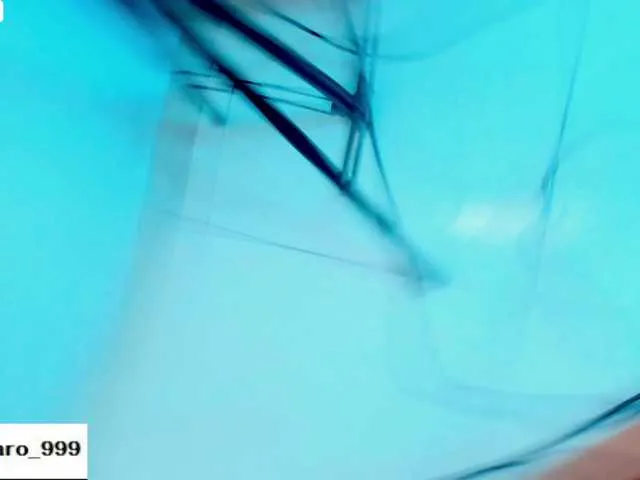 Live sex webcam photo for Caroliina611 #276106447